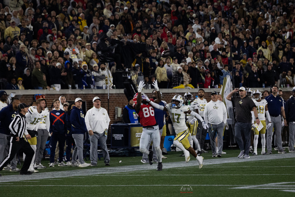 WR, Dillon Bell 